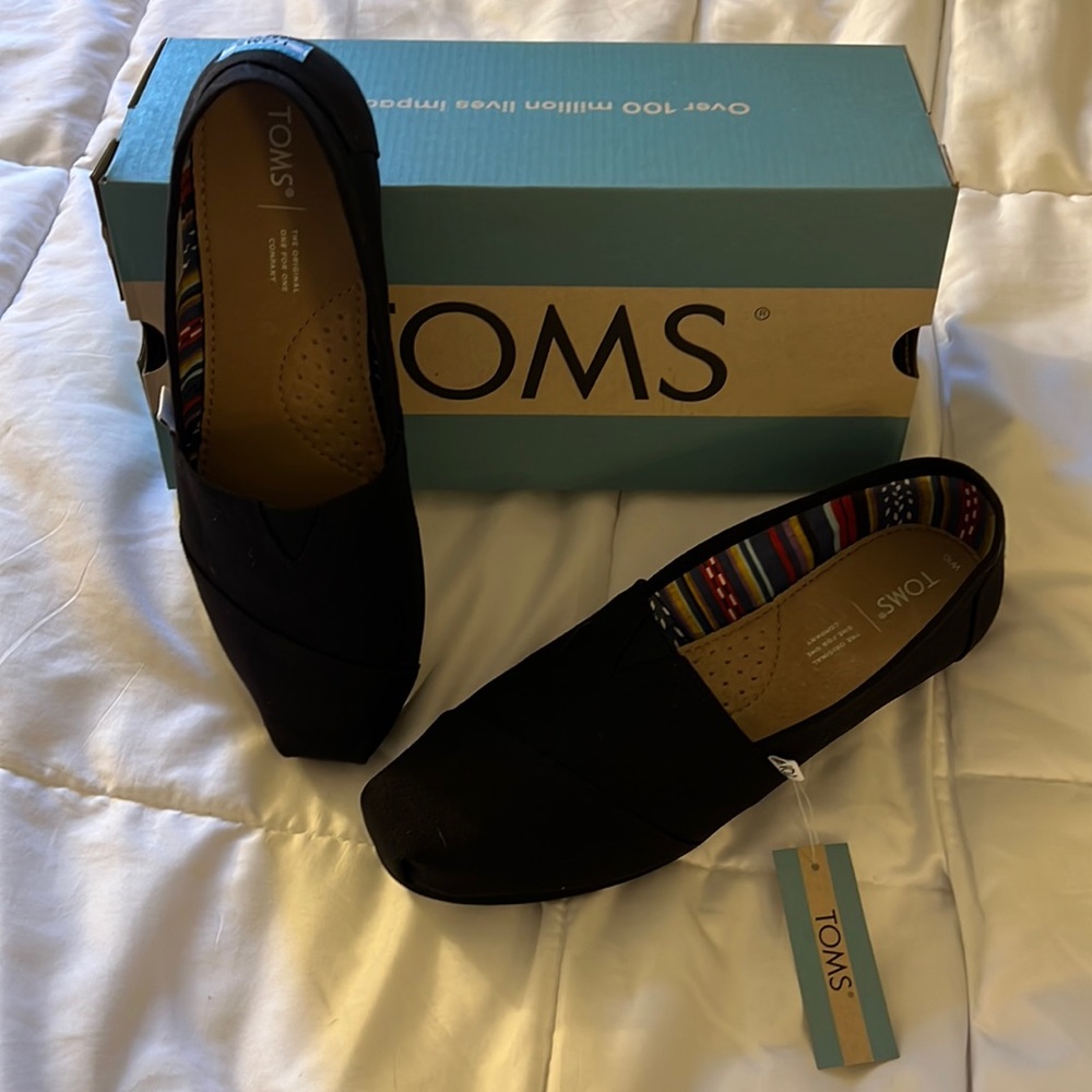 NWT Toms Alpargata black canvas with black sole Size 10